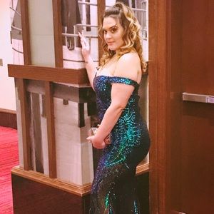 Meet your Posher, Gina